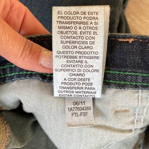 Tommy Hilfiger Women’s Freedom Flare Dark Wash Denim Jeans Size 8 NWT - Picture 11 of 16